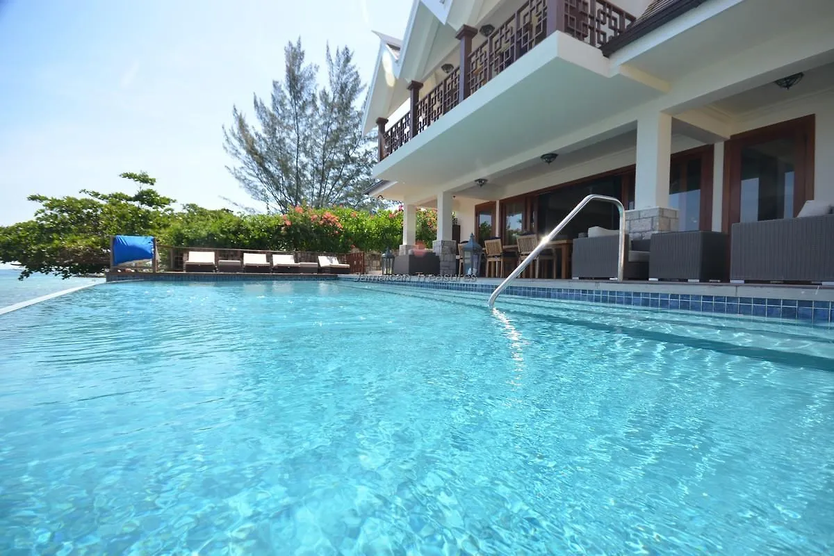 Tallawah Villa Five Bedroom Villa Silver Sands