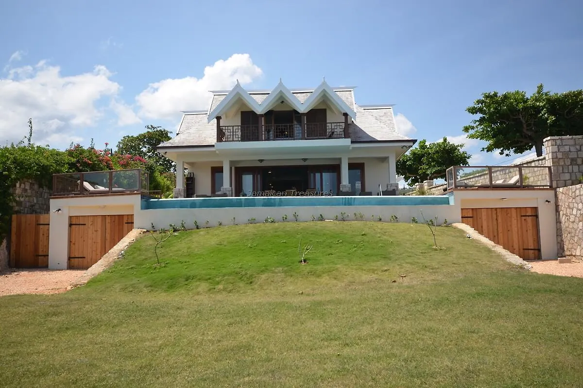 Tallawah Villa Five Bedroom Villa Silver Sands